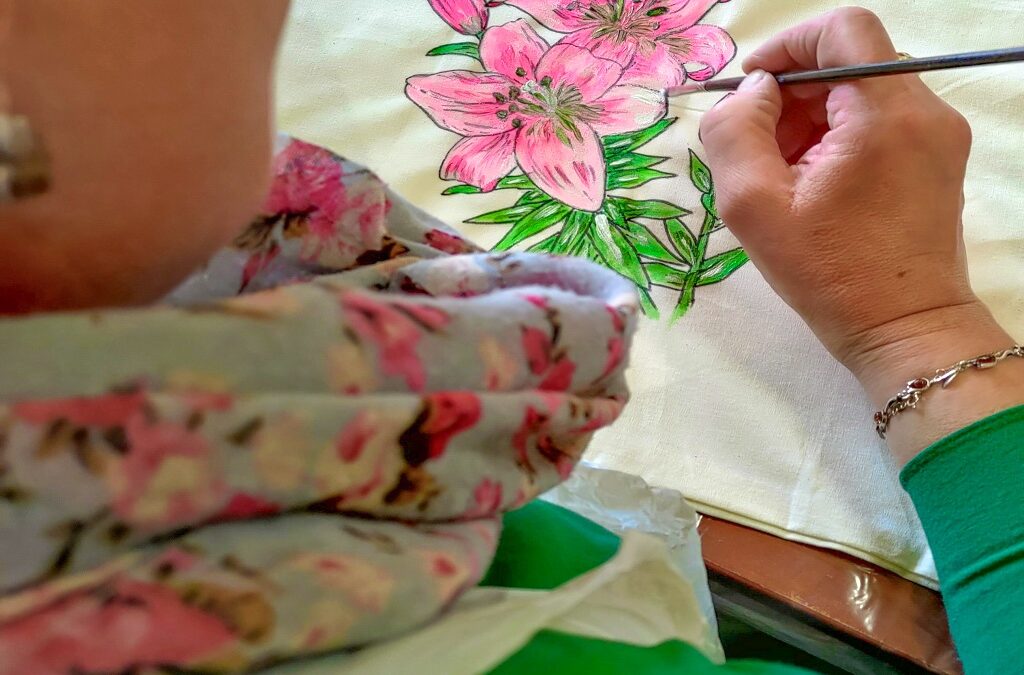 MALOWANIE POSZEWEK NA PODUSZKI